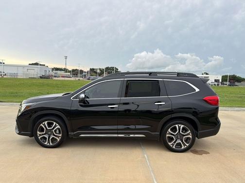 Crystal Black Silica 2023 Subaru Ascent Touring 7-Passenger