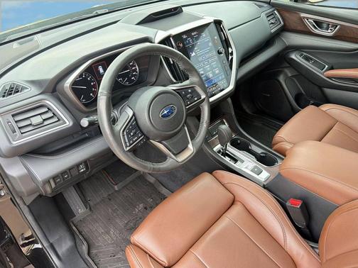 Crystal Black Silica 2023 Subaru Ascent Touring 7-Passenger