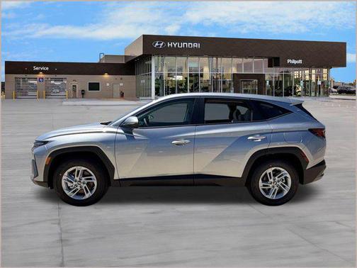 2026 Hyundai TUCSON SE