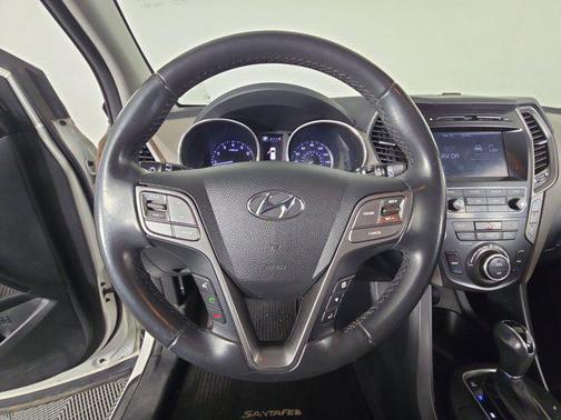 2017 Hyundai SANTA FE Limited
