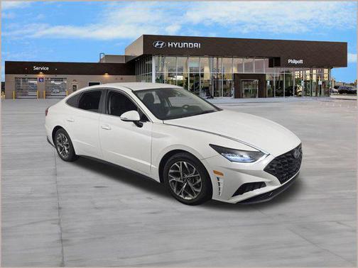 2022 Hyundai SONATA SEL