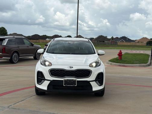 Clear White 2020 Kia Sportage LX