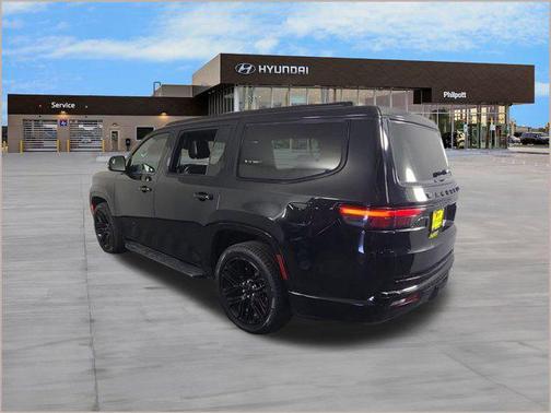 2023 Jeep Wagoneer Series II Carbide 4x4