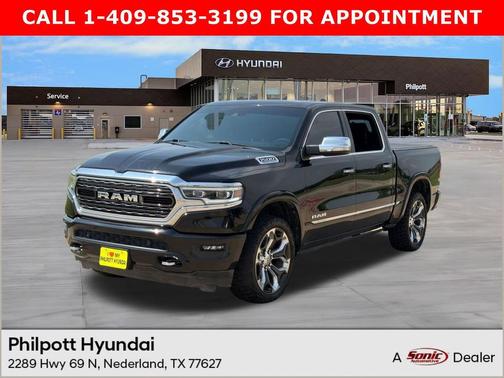 Diamond Black Crystal Pearlcoat 2021 RAM 1500 Limited