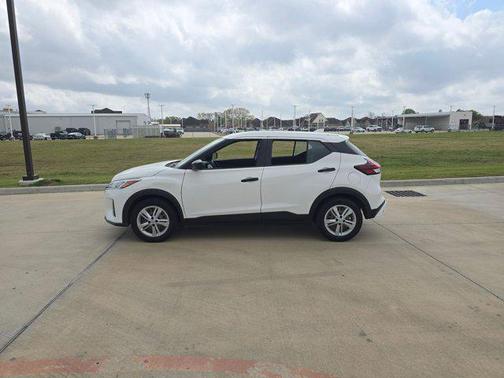 2024 Nissan Kicks SV