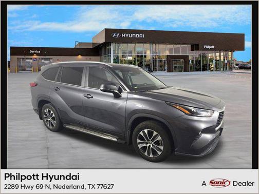 2023 Toyota Highlander XLE