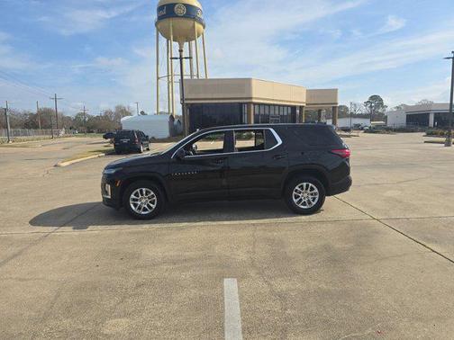 2024 Chevrolet Traverse LS