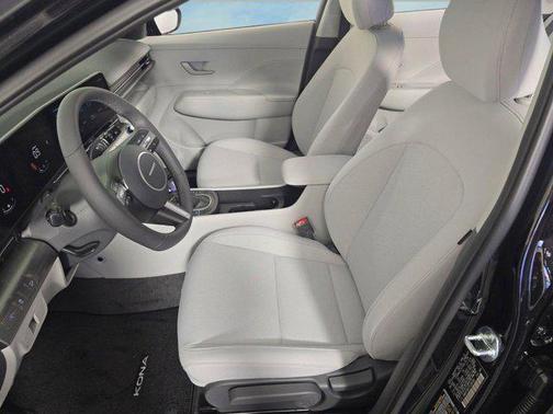 Abyss Black Pearl 2026 Hyundai KONA SEL Sport