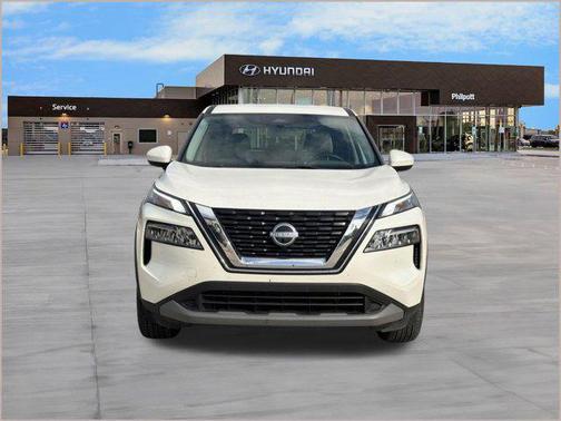 Pearl White Tricoat 2023 Nissan Rogue SV
