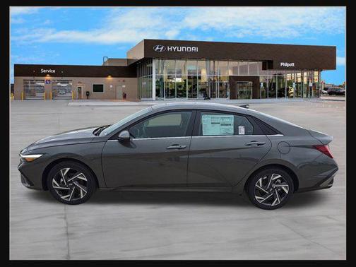 2025 Hyundai ELANTRA SEL