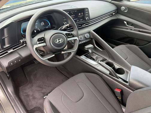 Amazon Gray 2026 Hyundai ELANTRA SE