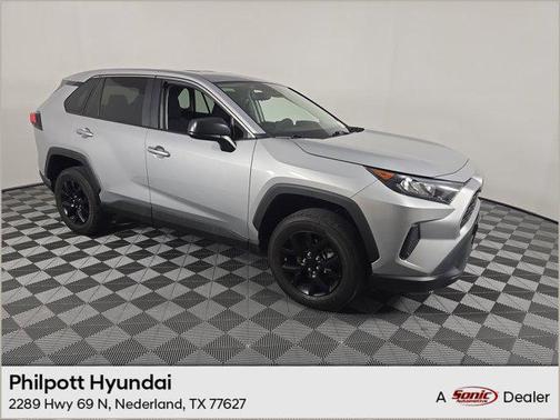 2022 Toyota RAV4 LE