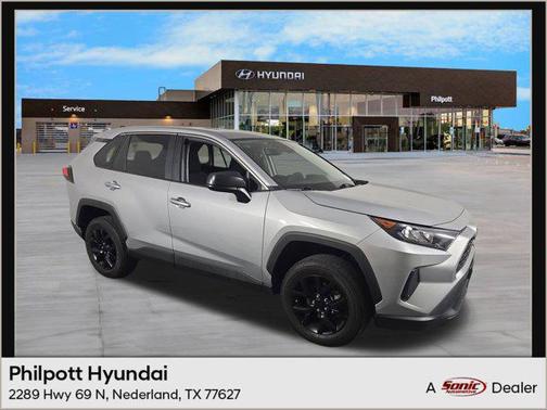 2022 Toyota RAV4 LE