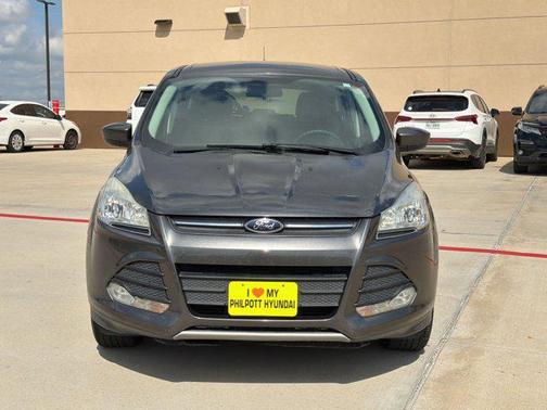 Ruby Red Metallic Tinted Clearcoat 2016 Ford Escape SE