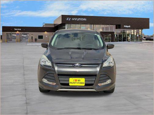 Ruby Red Metallic Tinted Clearcoat 2016 Ford Escape SE