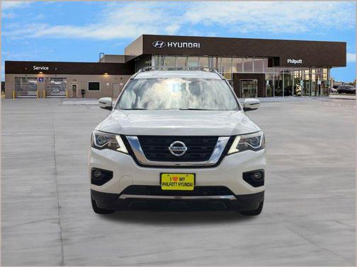 2019 Nissan Pathfinder SV
