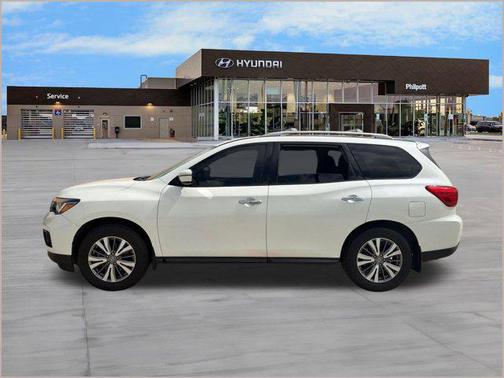 2019 Nissan Pathfinder SV