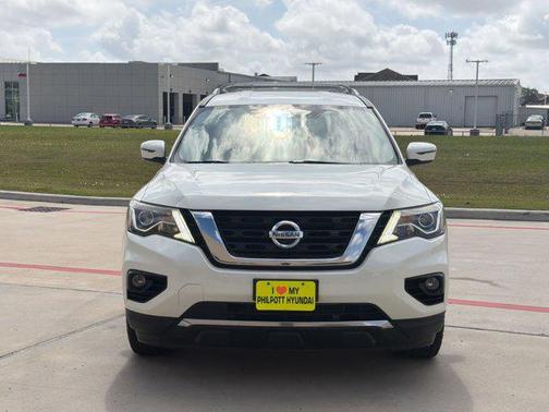 Pearl White Tricoat 2019 Nissan Pathfinder SV