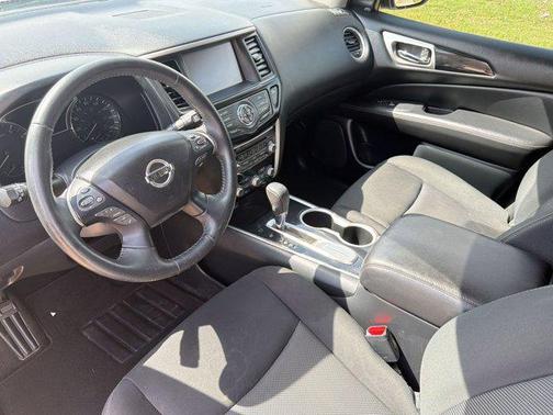 Pearl White Tricoat 2019 Nissan Pathfinder SV