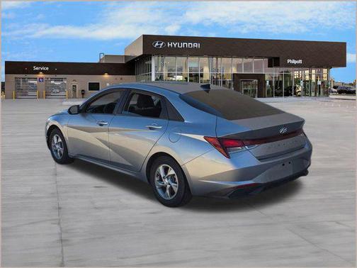 2021 Hyundai ELANTRA SE