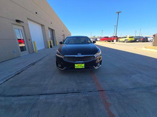 2018 Kia Cadenza Premium