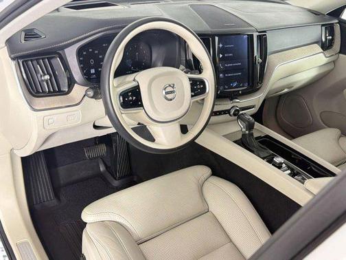 2020 Volvo XC60 T6 Inscription