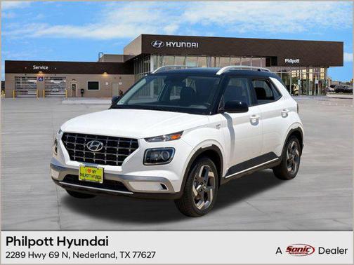 Lunar White w/Black Roof 2026 Hyundai VENUE SEL w/Two-Tone Roof