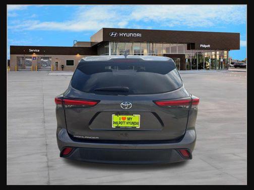 2021 Toyota Highlander L