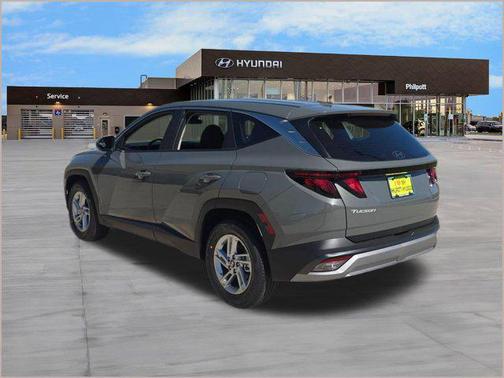 2026 Hyundai TUCSON SE