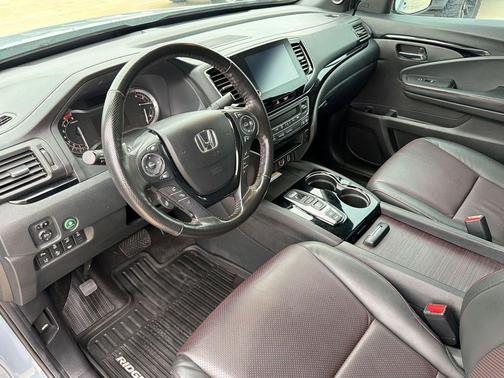 Crystal Black Pearl 2022 Honda Ridgeline Black