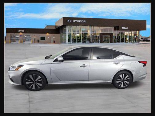 2022 Nissan Altima 2.5 SV