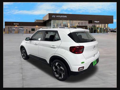 2025 Hyundai VENUE SEL
