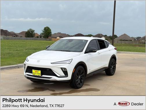 Summit White 2025 Buick Envista Sport Touring FWD