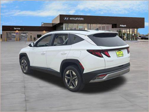 2026 Hyundai TUCSON Hybrid SEL