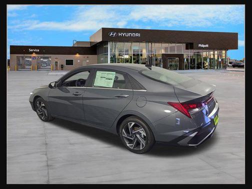 2025 Hyundai ELANTRA Limited
