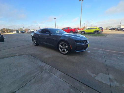 2020 Chevrolet Camaro RWD Coupe LT1