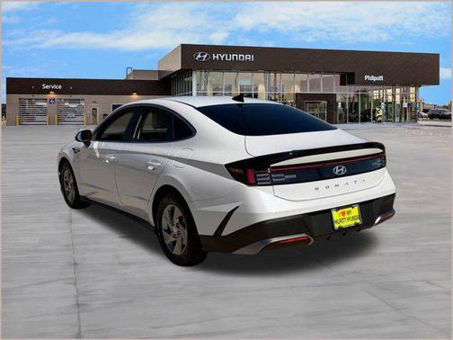 2025 Hyundai SONATA SE