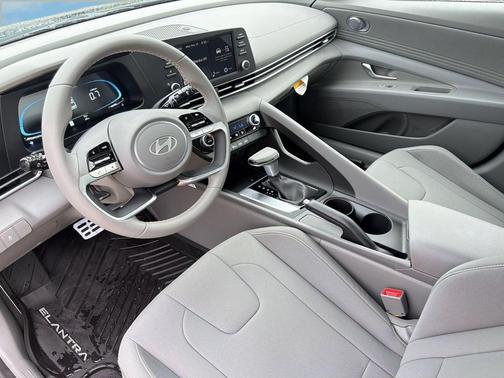 Abyss Black 2026 Hyundai ELANTRA Sport