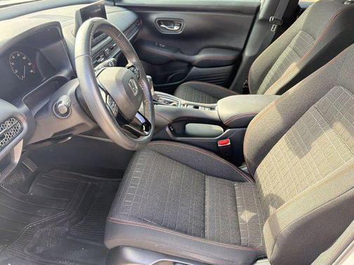 2024 Honda HR-V 2WD Sport