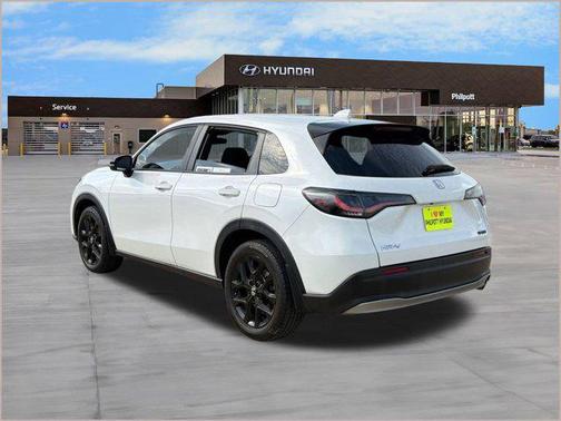 2024 Honda HR-V 2WD Sport