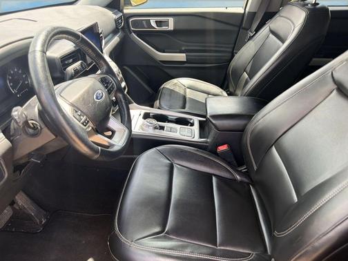 Agate Black Metallic 2021 Ford Explorer XLT
