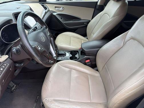 Frost White Pearl 2017 Hyundai Santa Fe Sport 2.4L