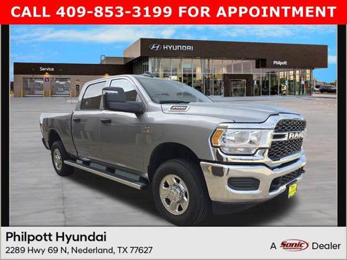 2024 RAM 2500 Tradesman Crew Cab 4x4 6'4' Box