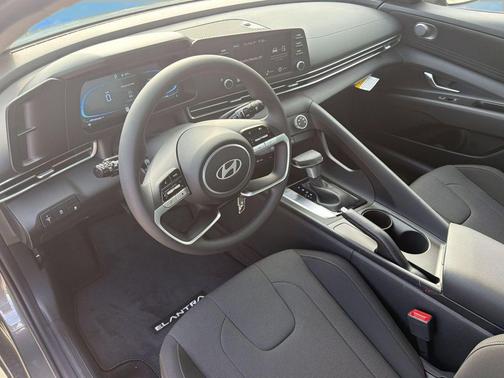 Amazon Gray 2026 Hyundai ELANTRA SE