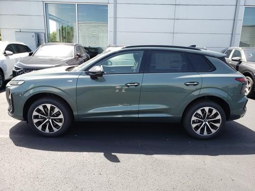 Sage Green Metallic 2026 Audi Q3 TFSI quattro S tronic