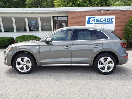 Chronos Gray Metallic 2023 Audi Q5 45 S line Premium Plus