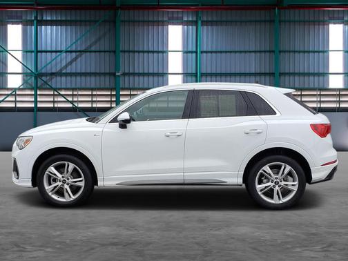 2023 Audi Q3 Premium 45 TFSI S line quattro Tiptronic