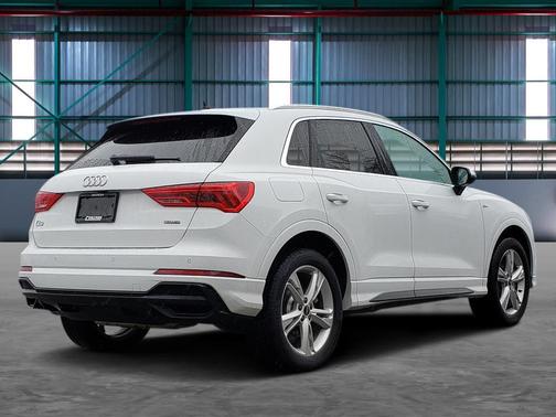 2023 Audi Q3 Premium 45 TFSI S line quattro Tiptronic