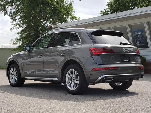 Chronos Gray Metallic 2023 Audi Q5 45 S line Premium