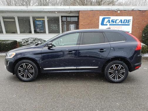 2017 Volvo XC60 T5 Dynamic
